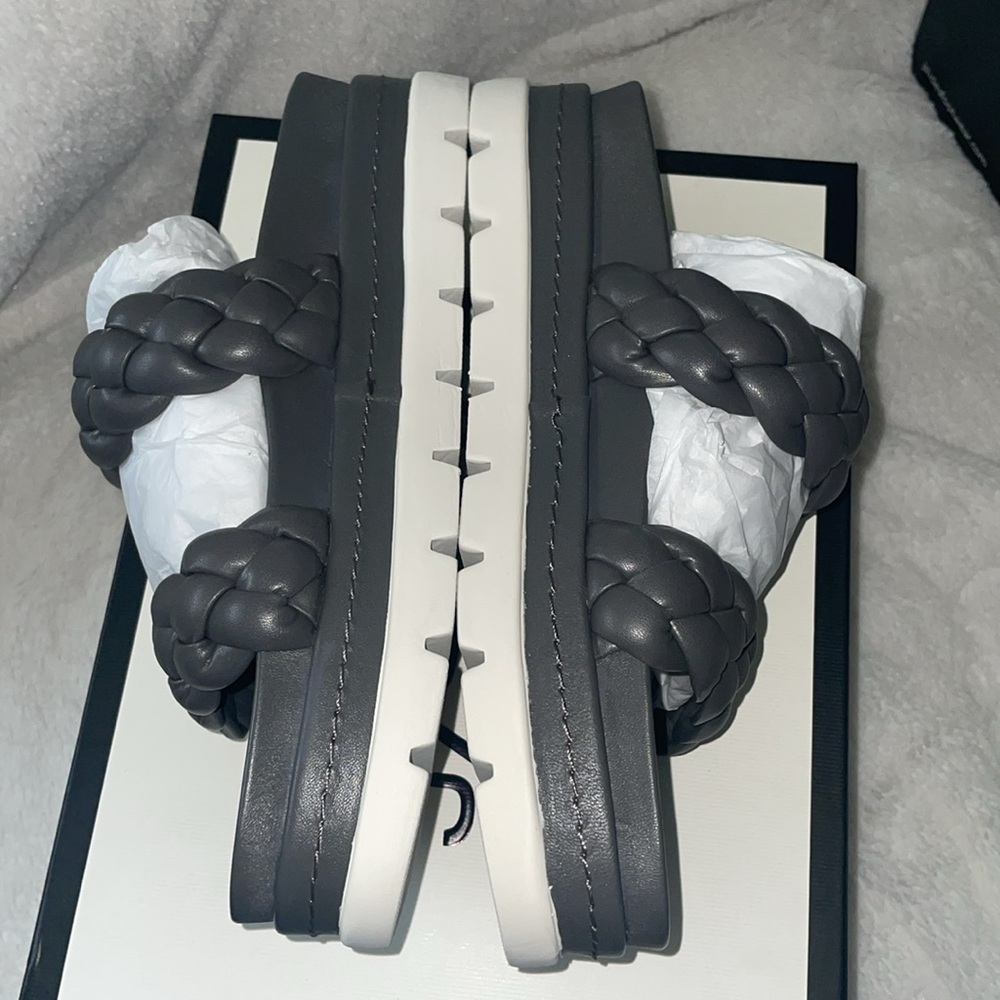 NWT J/SLIDES REESE Dark Grey Leather Woven Strap Sandal - Picture 14 of 16